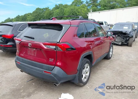 2019 Toyota Rav4 Xle from USA, damaged, VIN JTMP1RFV1KD021339